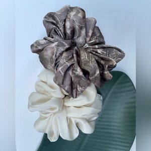 Large Scrunchie Set of Two NWOT
